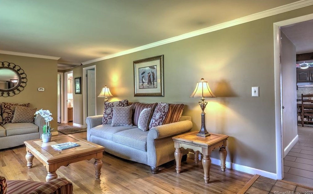 55 Stony Brook Dr, Upper Stepney, CT 06468