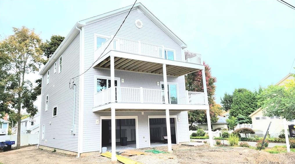 77 Mark St, Milford, CT 06460