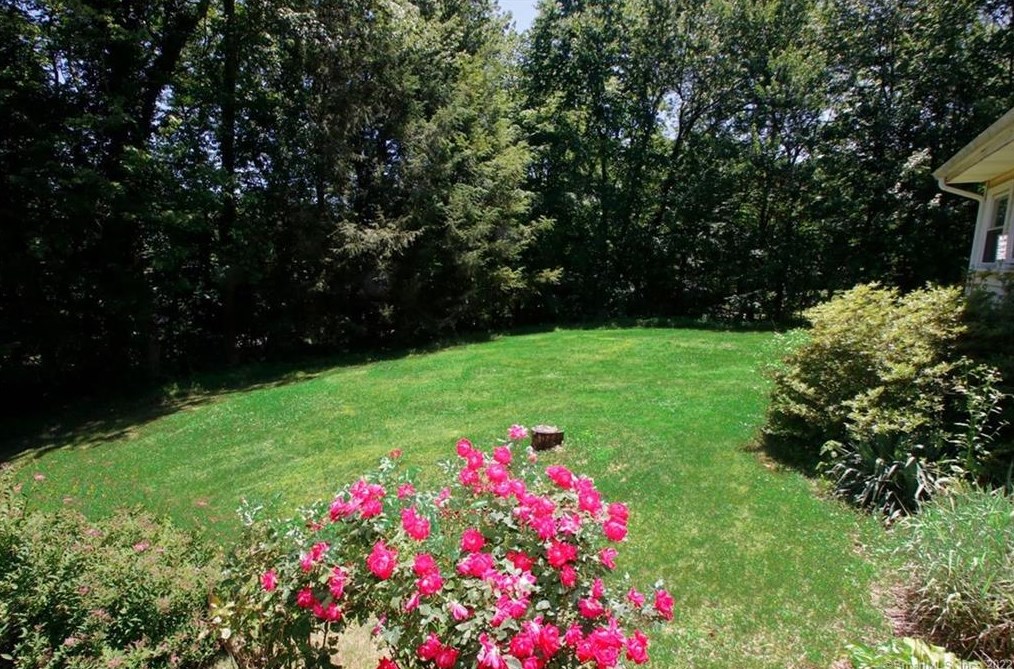 168 Hill Rd, Collinsville CT  06019-2242 exterior