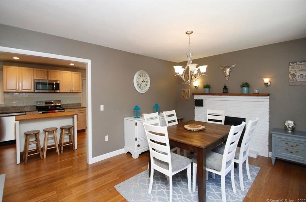 168 Hill Rd, Collinsville CT  06019-2242 exterior