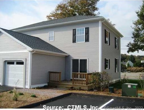 38 Prospect St #b, Pawcatuck, CT 06379