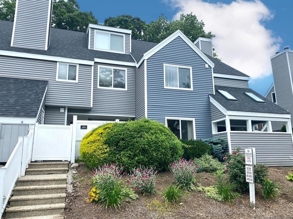 114 Country Pl Unit 114, Huntington, CT