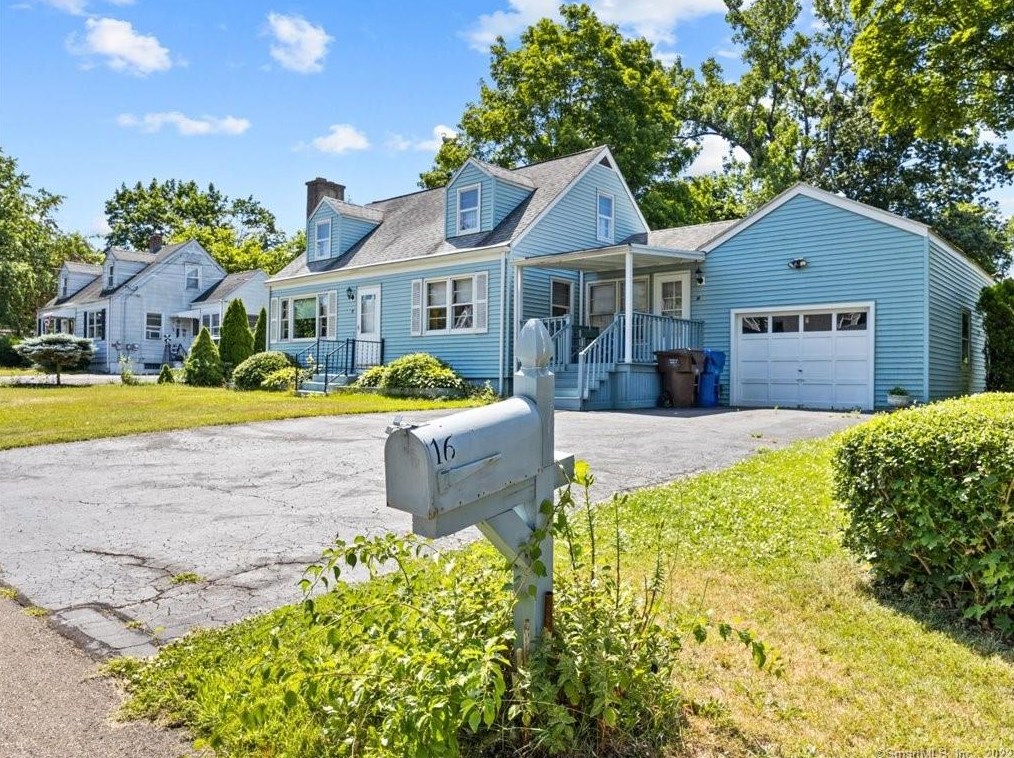 16 Katherine St, North Branford, CT 06471