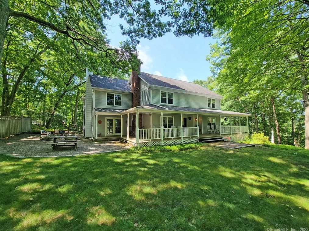 29 Topledge Rd, West Redding, CT 06896-1807