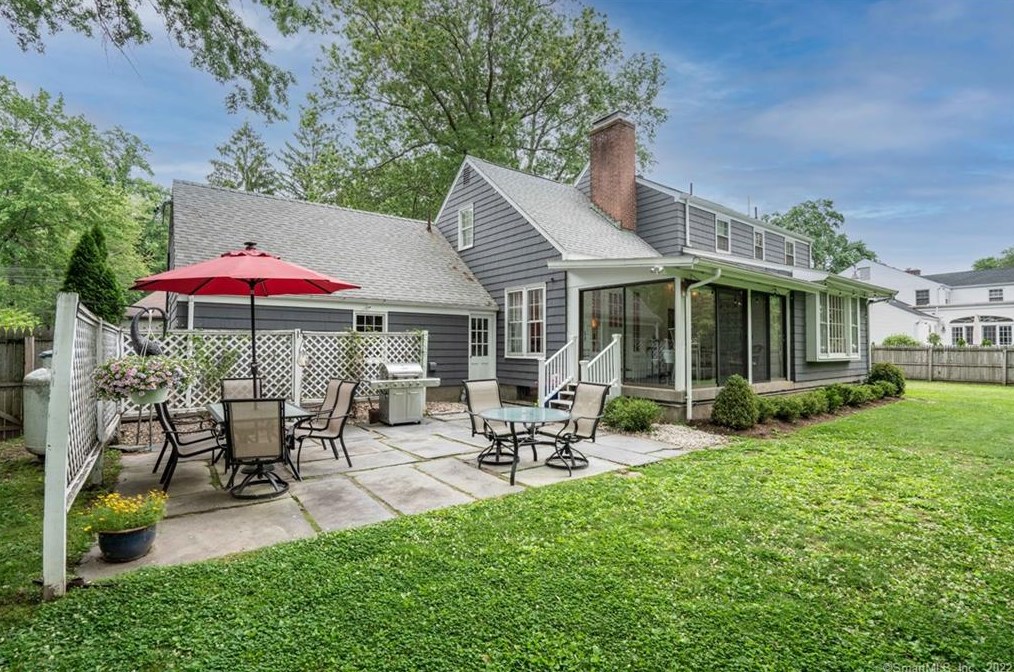 85 Brainard Rd, Hartford CT 06114-1601 exterior