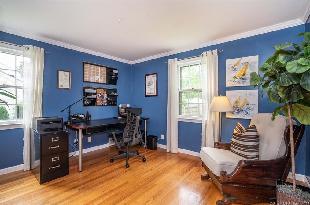 85 Brainard Rd, Hartford CT 06114-1601 exterior