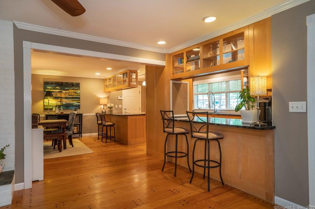 85 Brainard Rd, Hartford CT 06114-1601 exterior