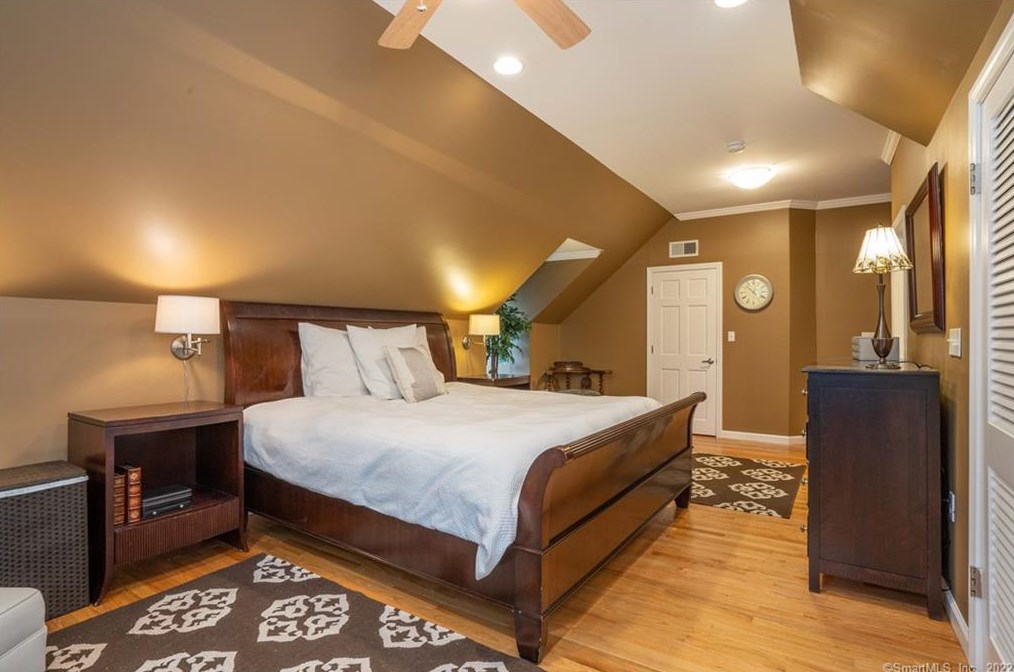 85 Brainard Rd, Hartford CT 06114-1601 exterior