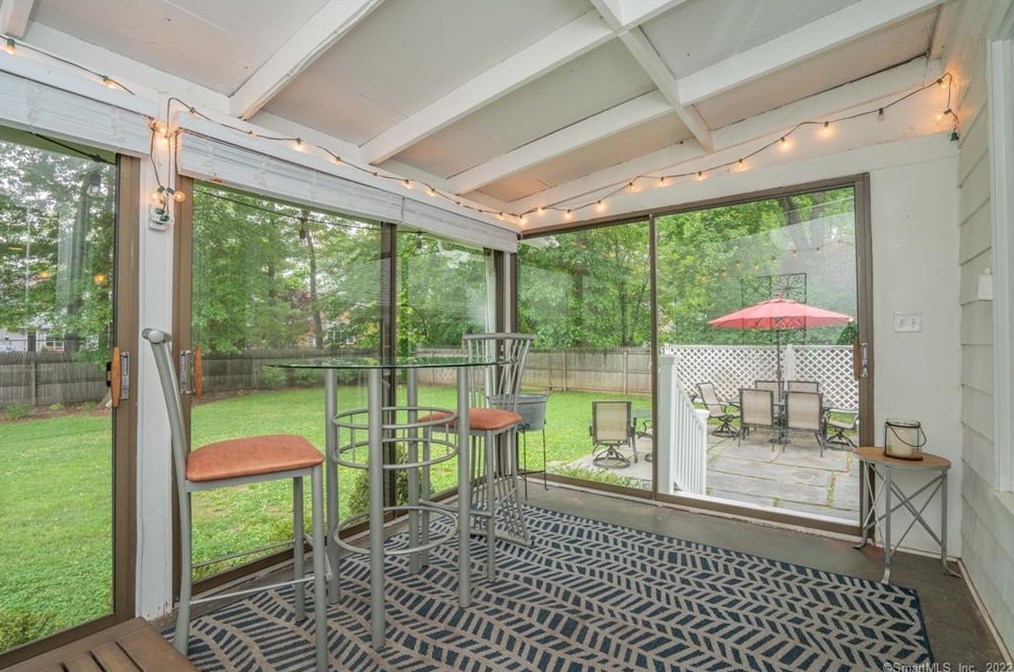 85 Brainard Rd, Hartford CT 06114-1601 exterior