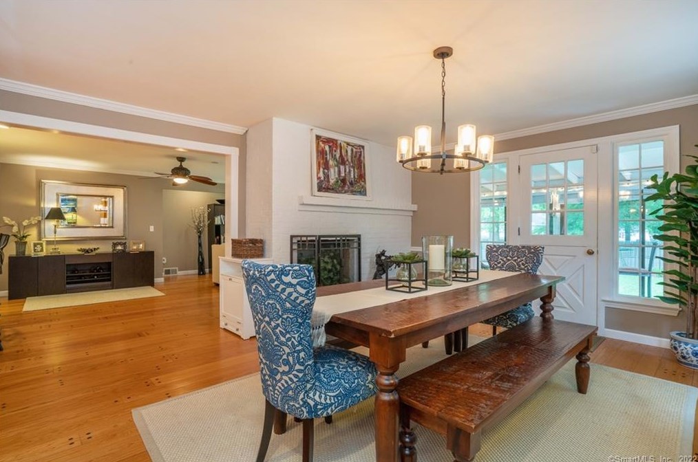 85 Brainard Rd, Hartford CT 06114-1601 exterior