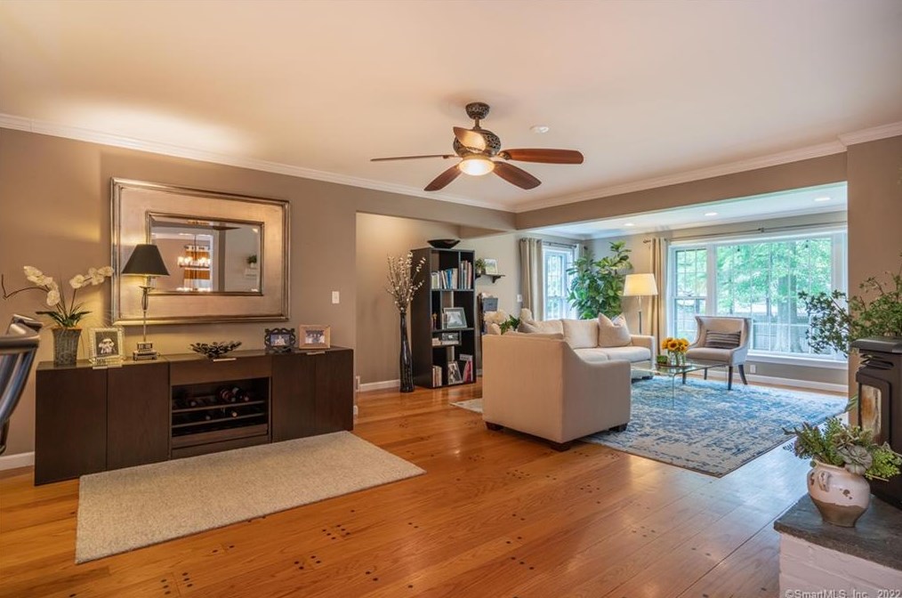 85 Brainard Rd, Hartford CT 06114-1601 exterior