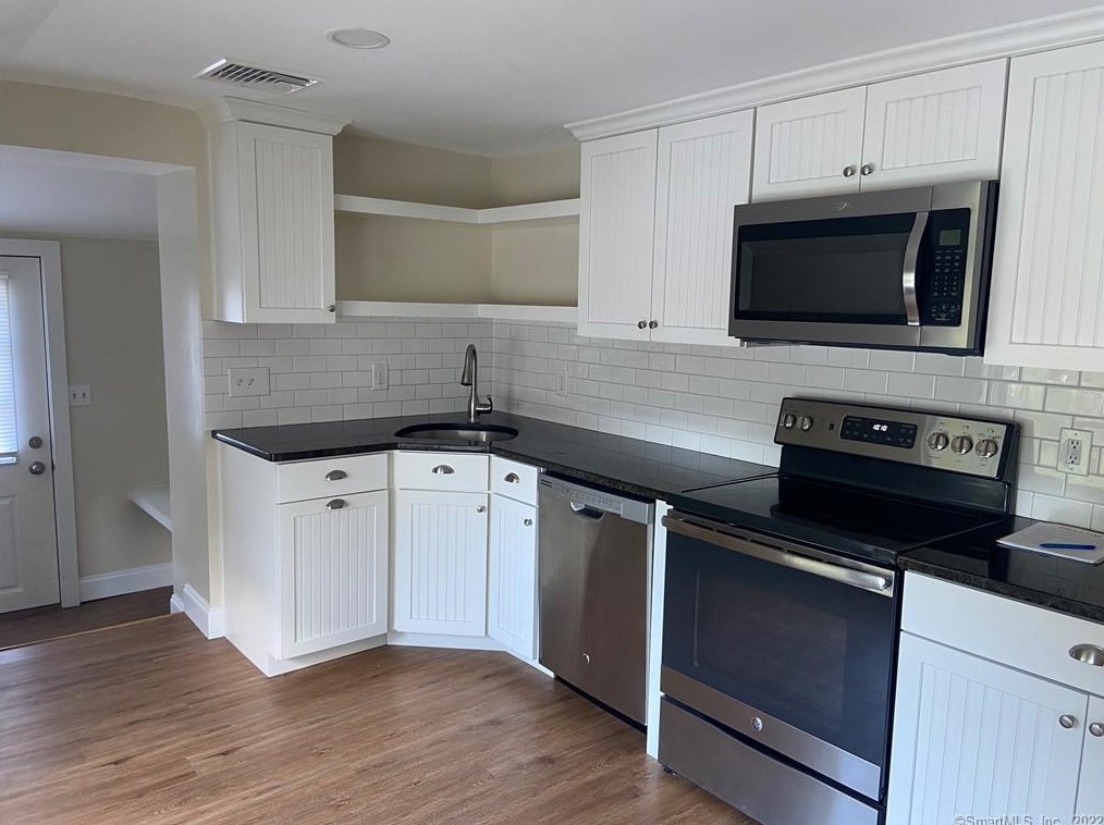 752 Hope St #2, Stamford, CT 06907