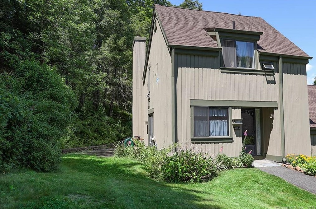 415 Heritage Vlg, Southbury, CT 06488-1727