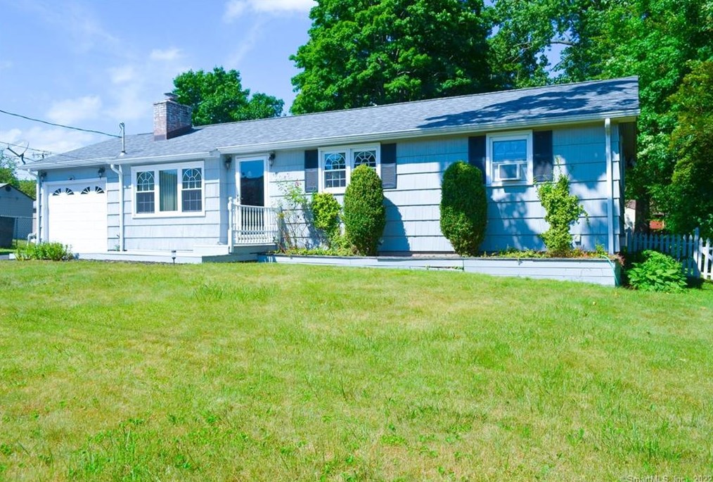 45 Dove Dr, Meriden, CT 06451-3709
