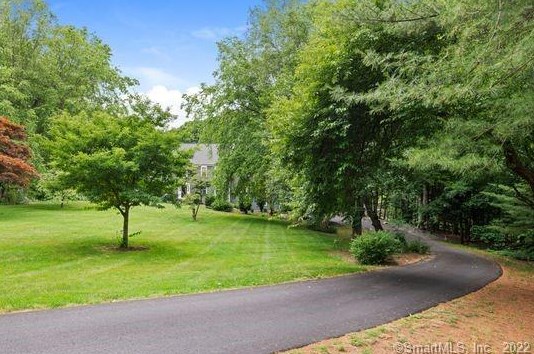 4 Pine River Rd, Wallingford, CT 06492
