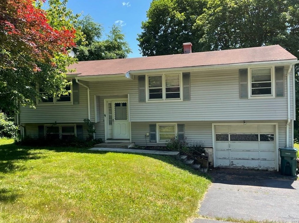 661 Hartford Tpke, New Haven, CT 06517-2213