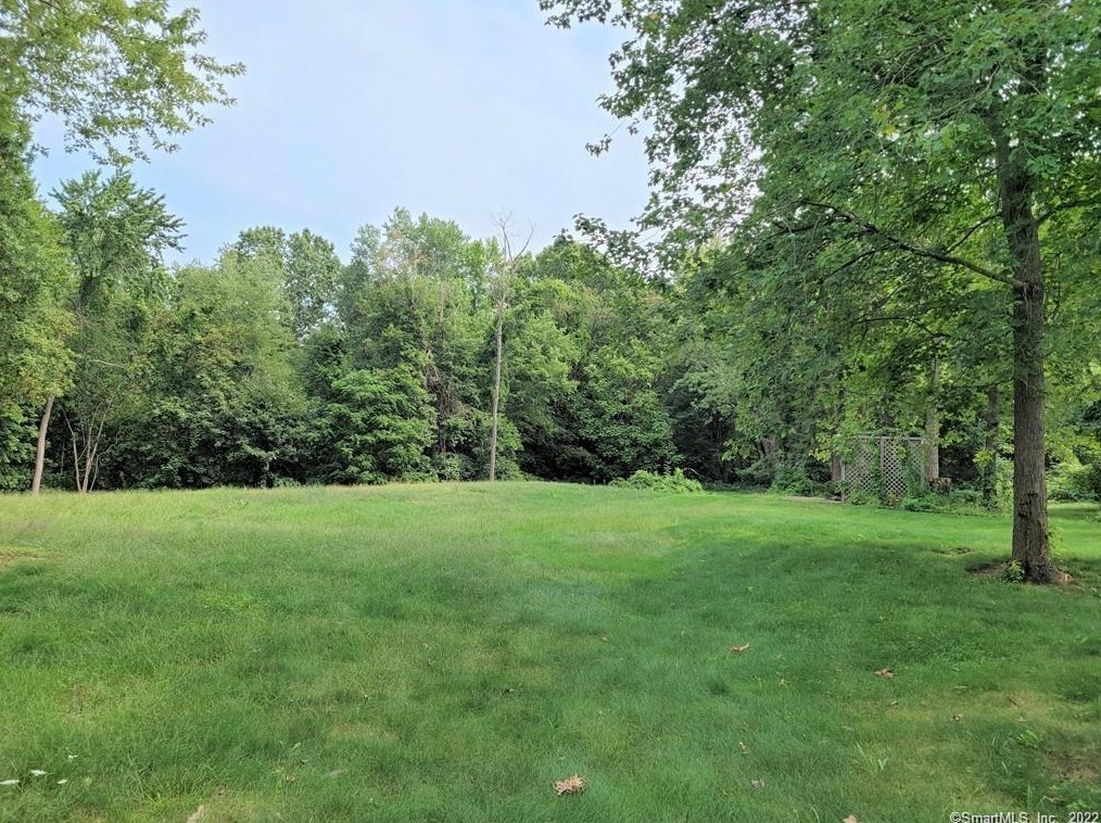 257 Scantic Rd, East Windsor, CT 06088