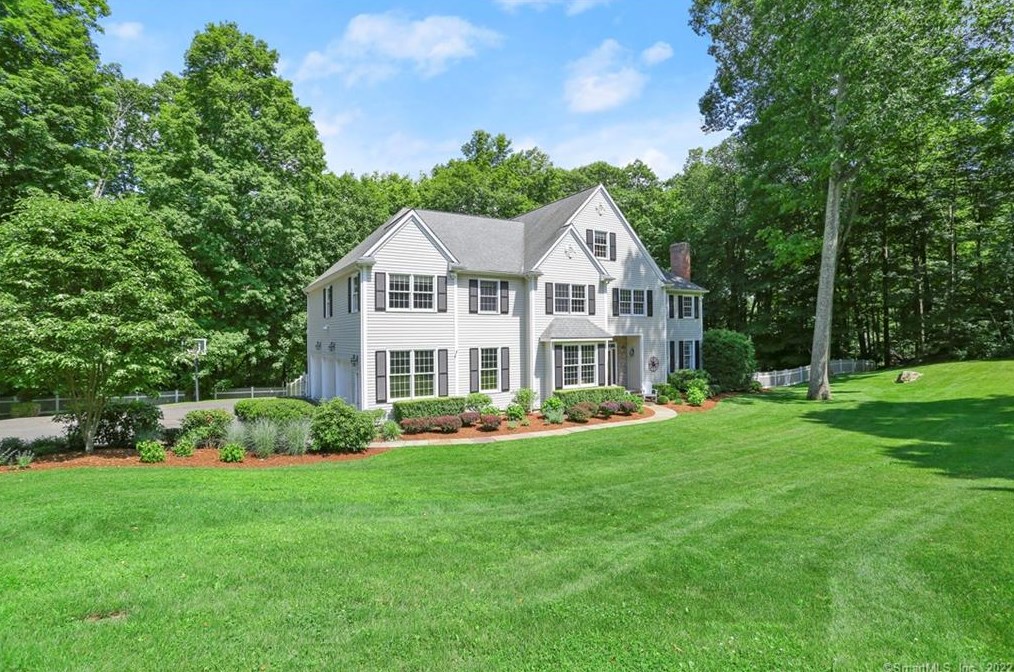 19 Conley Ct, Ridgefield, CT 06877