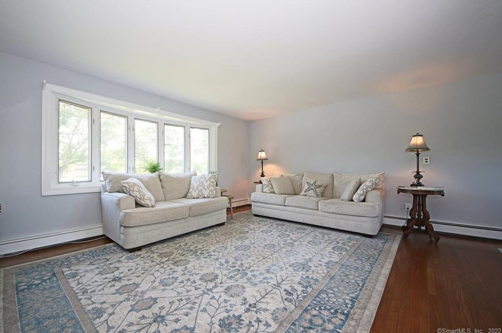 39 Birch Rd, Fairfield, CT 06824