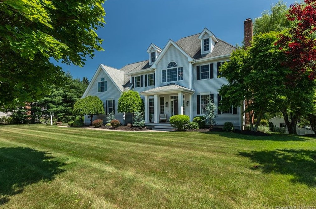 12 Allen Ridge Dr, Ellington, CT 06029