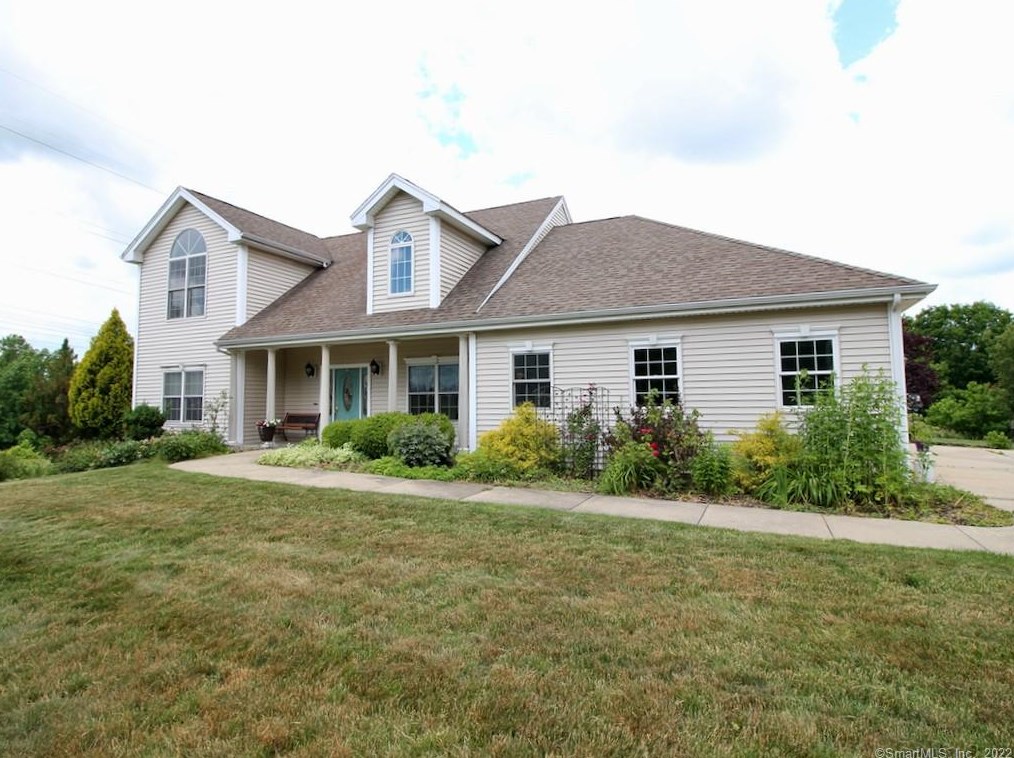 175 Edgemark Acres, Meriden, CT 06451
