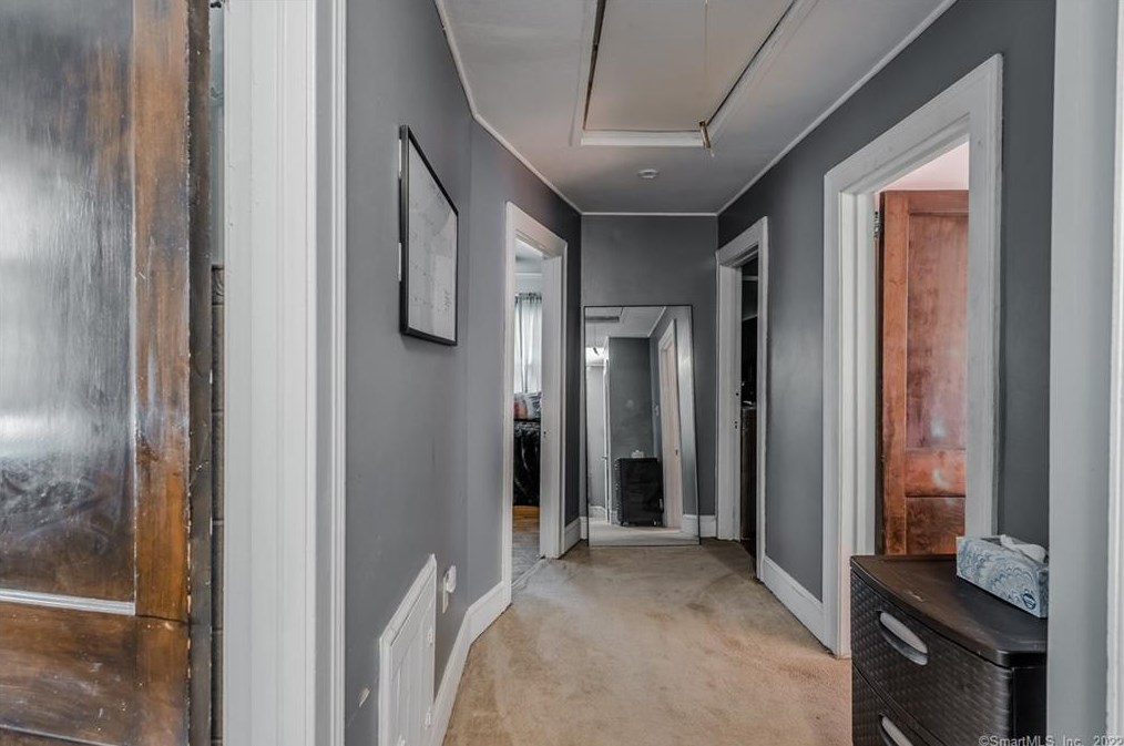 60 Palm St, Hartford CT 06112-1353 exterior