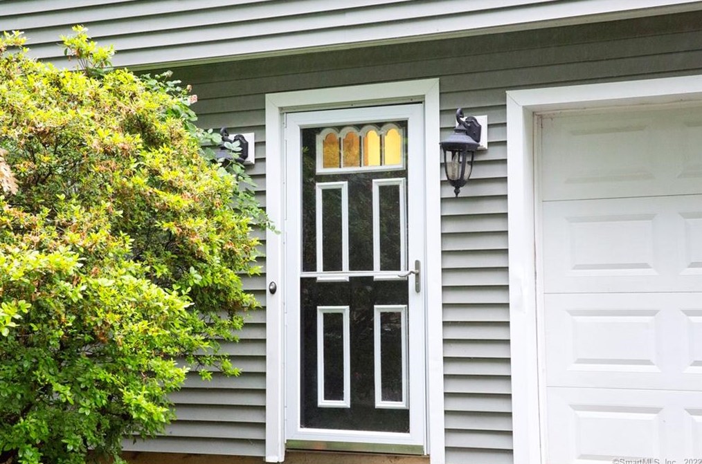 22 Oakhill Ave, Norwalk, CT 06854