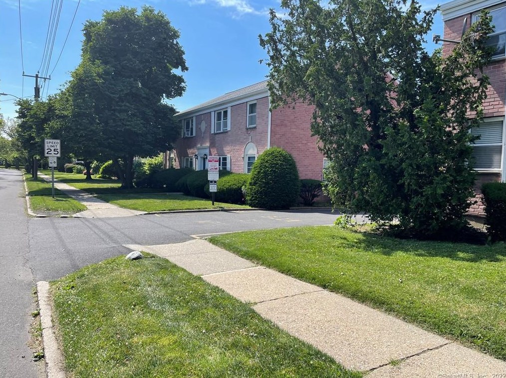 246 Seaton Rd #2, Stamford, CT 06902