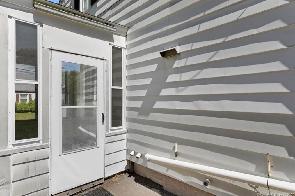 13 Gentile Pl, Branford, CT 06405