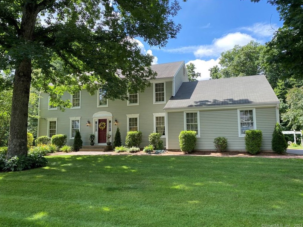 7 Wells Rd, Ellington, CT 06029