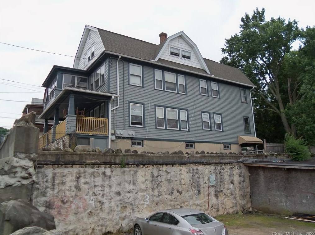 20 Stiles St, Waterbury, CT 06706