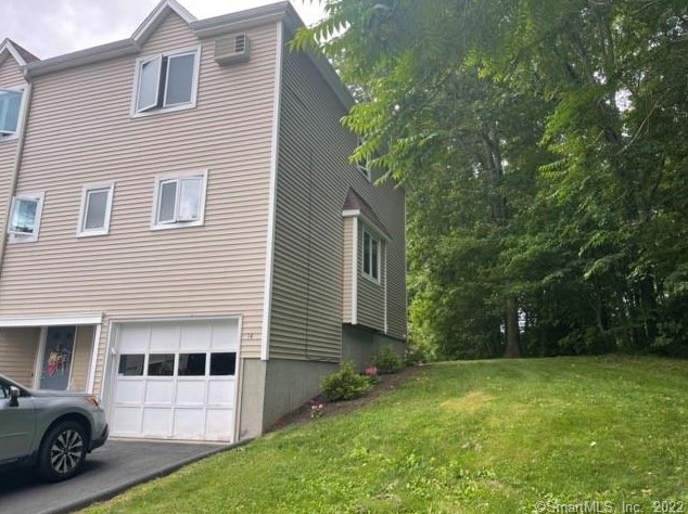 245 E Woodland St #14, Wallingford, CT 06492