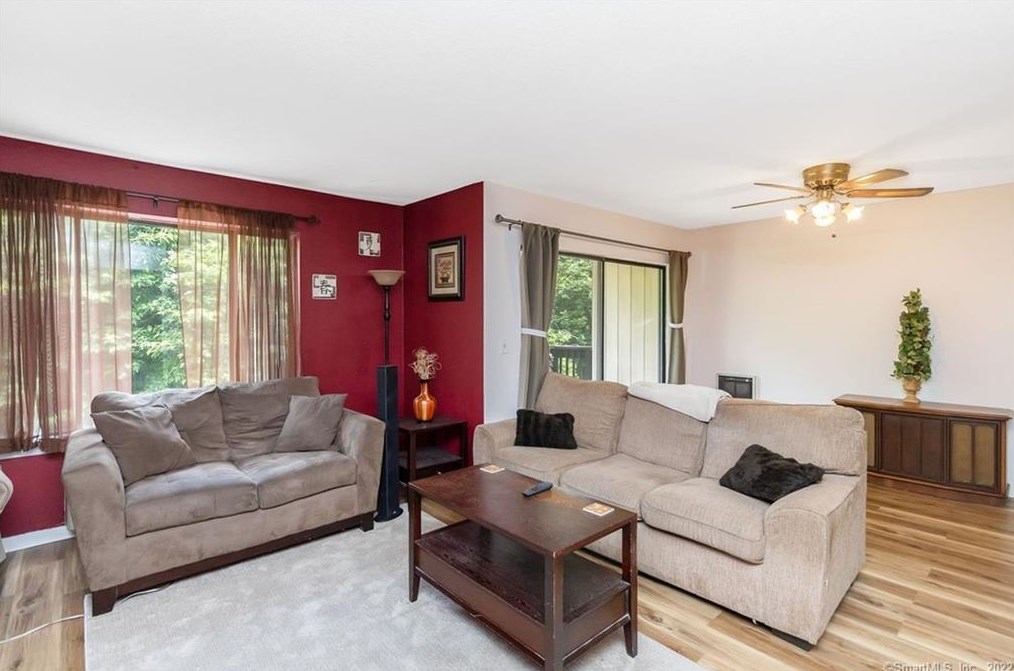 175 Mill Pond Rd #422, New Haven, CT 06514