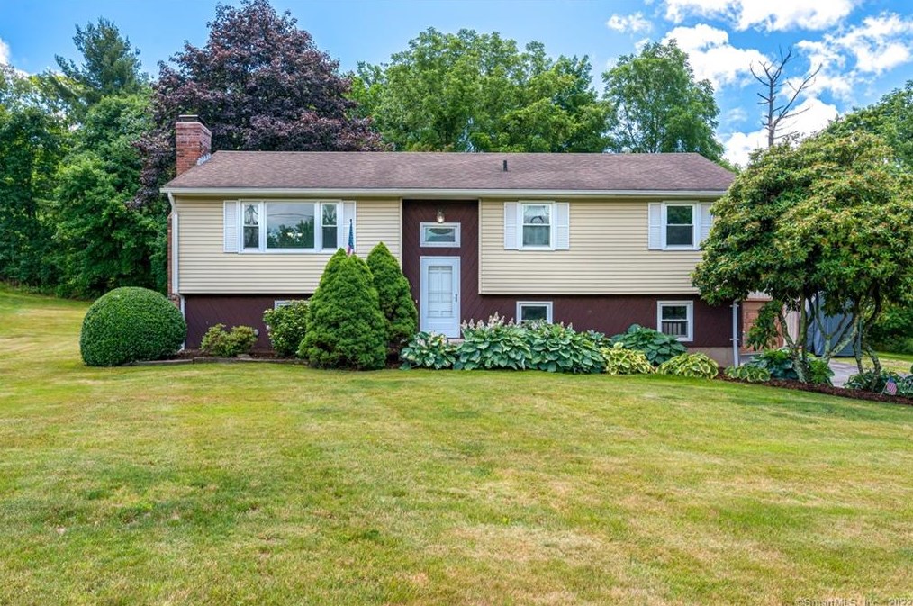 1114 Yale Ave, Wallingford, CT 06492