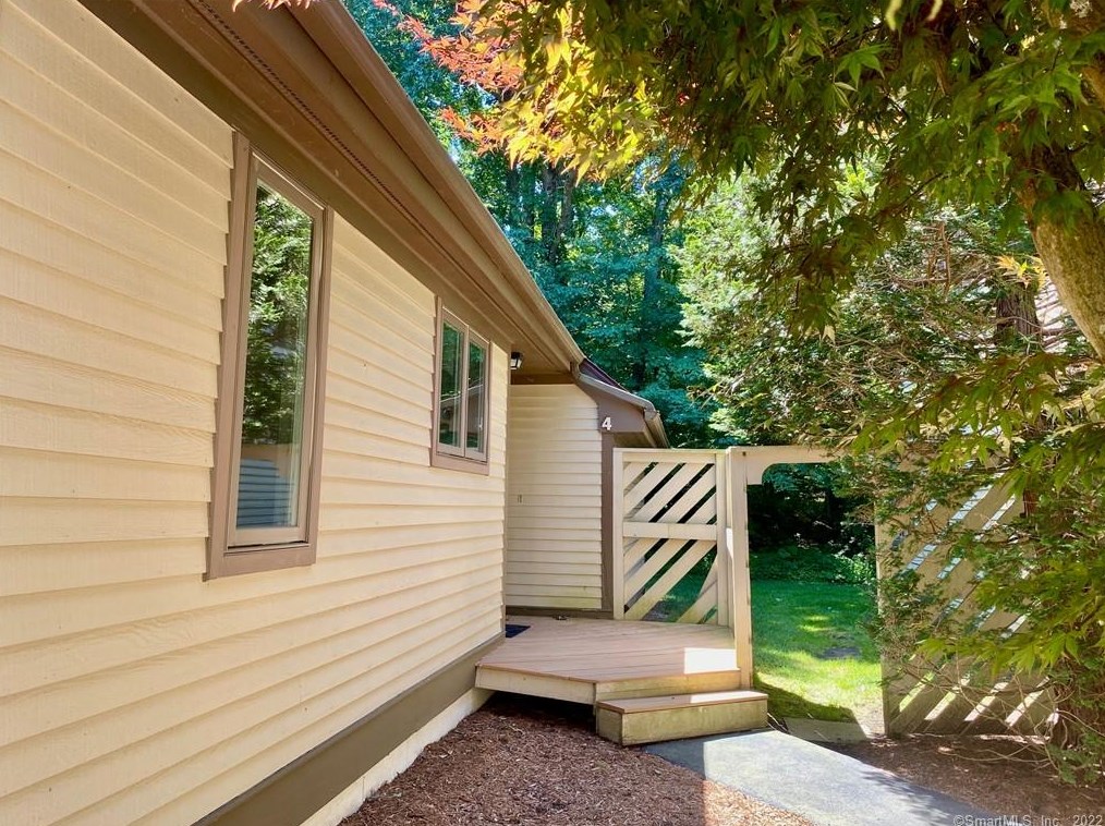 4 Copper Hill Dr Unit 4, Guilford, CT