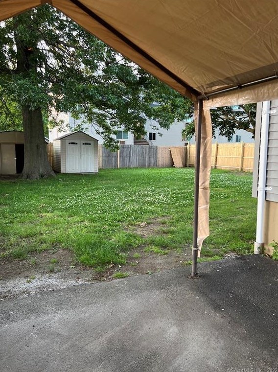 546 Hollister St, Stratford, CT 06615-6108