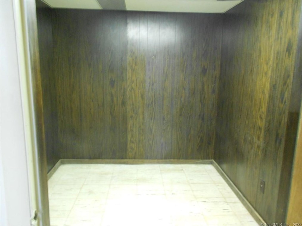 148 Centerbrook Rd, New Haven CT  06518-3402 exterior