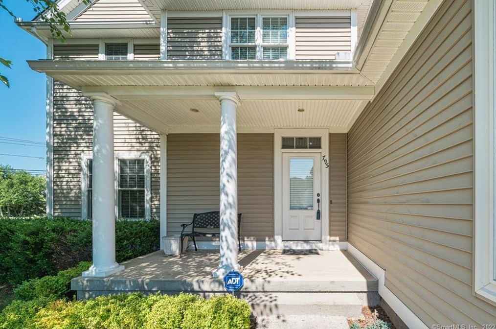795 Pine St, Middletown, CT 06457