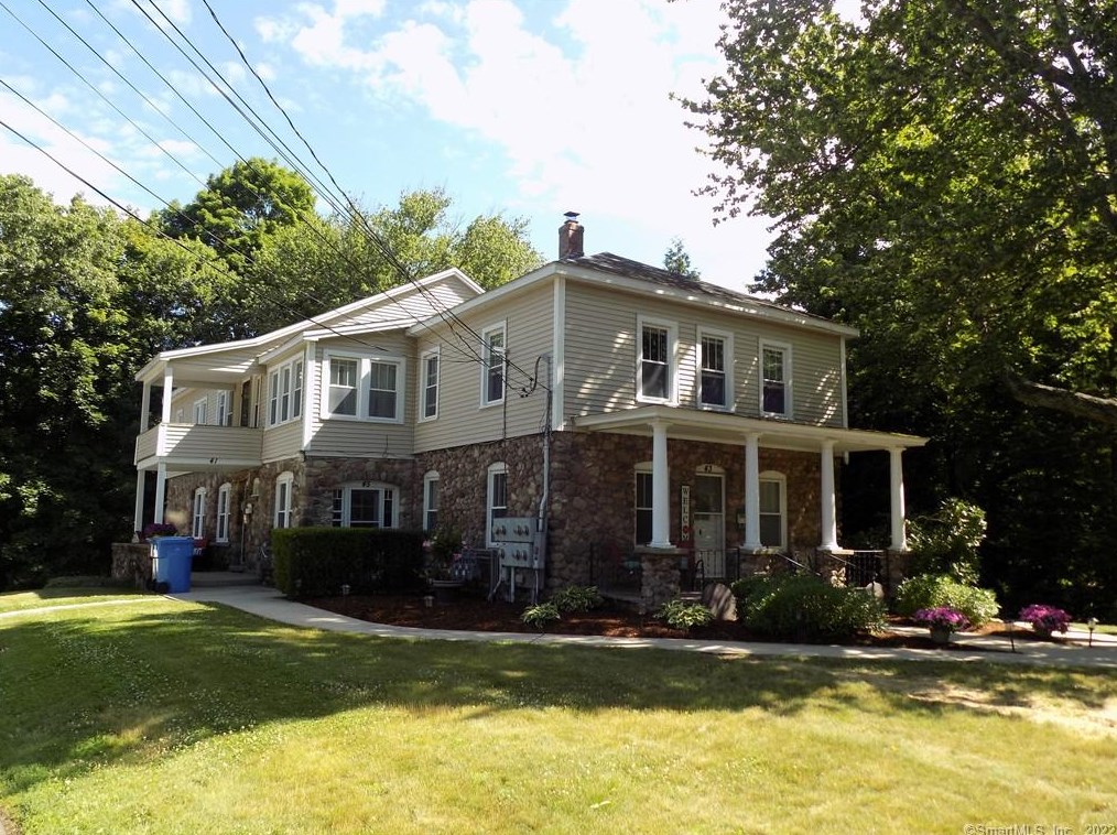 41 Cedar St, Bristol, CT 06010