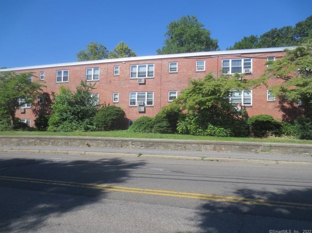 270 High St #c7, Torrington, CT 06790