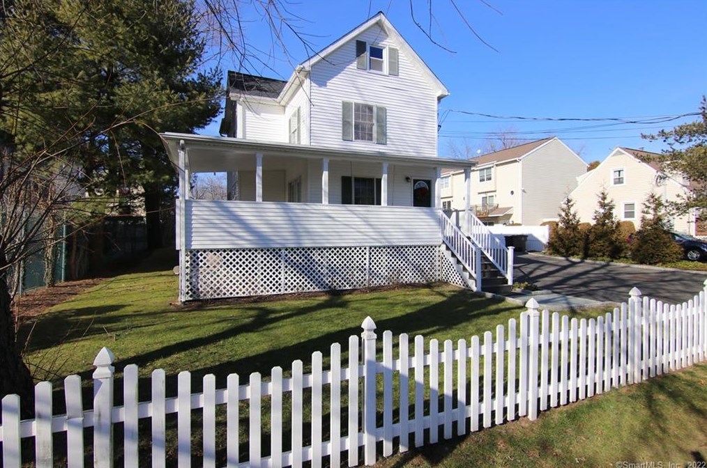 14 Dora St #2, Stamford, CT 06902