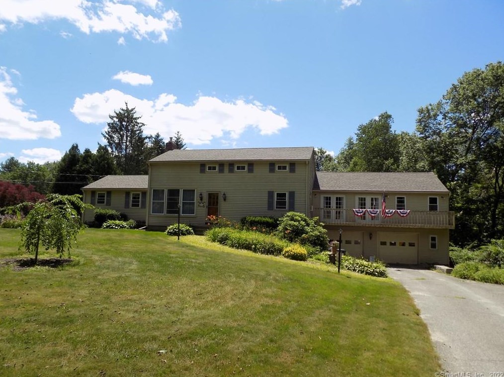 61 Shingle Mill Rd, Torrington, CT 06791