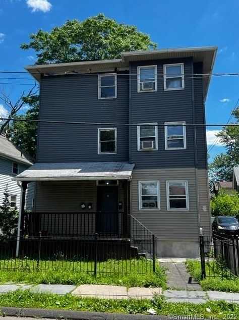 8 Martin St, Hartford, CT 06120 exterior