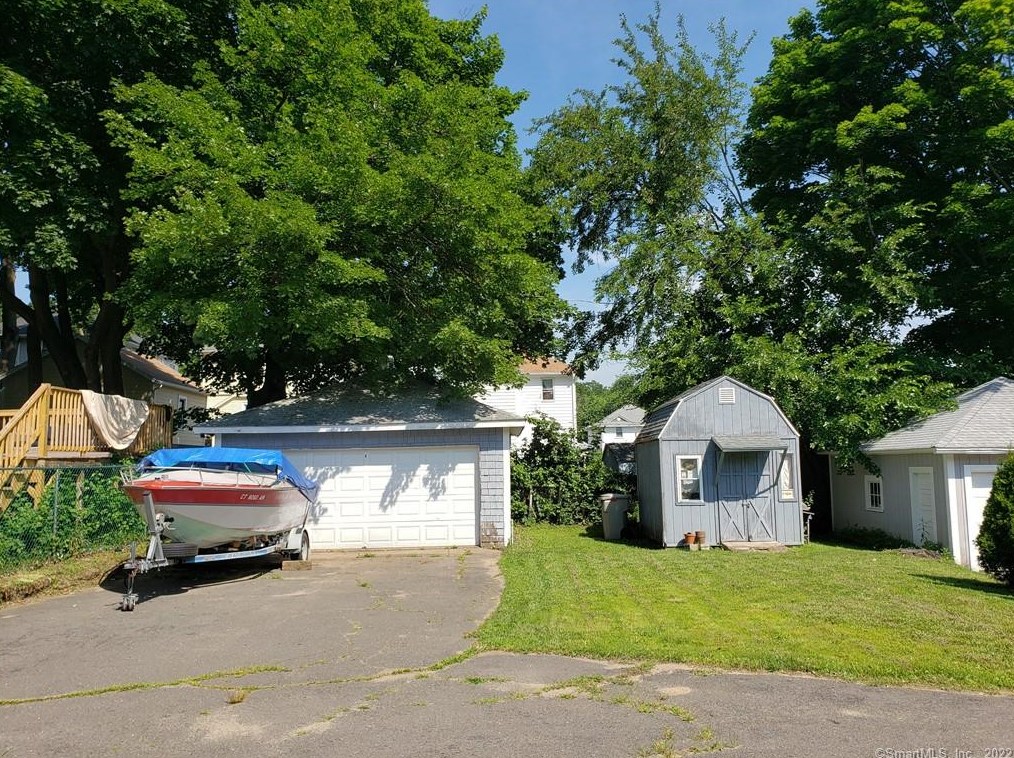 18 Mills St, Bristol, CT 06010
