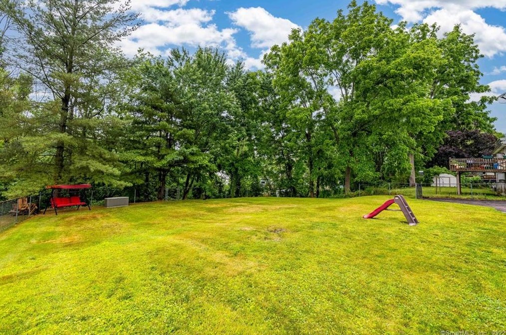 45 Henry Ave, Hartford CT  06111-3406 exterior