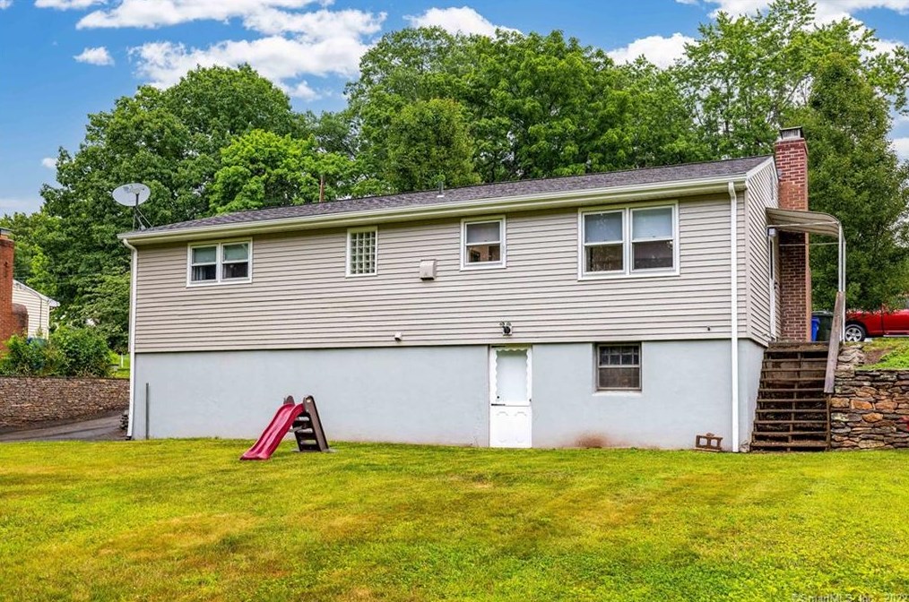 45 Henry Ave, Hartford CT  06111-3406 exterior