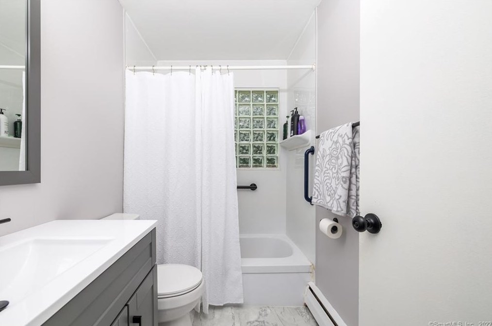 45 Henry Ave, Hartford CT  06111-3406 exterior