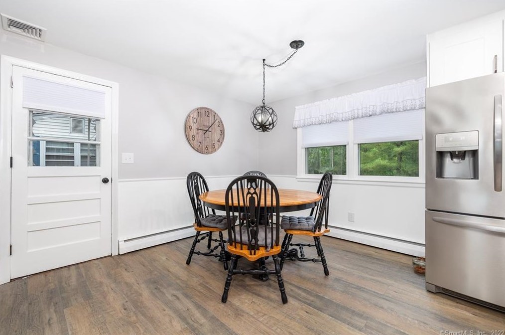 45 Henry Ave, Hartford CT  06111-3406 exterior