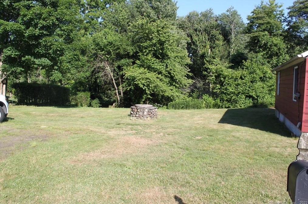 6 Bishop Rd, Chester, CT 06412