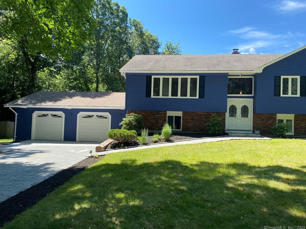 34 Lloyd St, New Haven, CT 06518-1819
